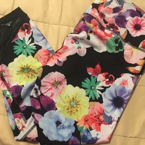 Old Navy Pants - Old navy go active workout capris Old Navy Pants - Old navy go active workout capris